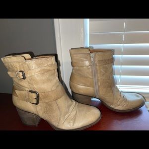 Naya Tan Mid-Booties with Buckles 10M